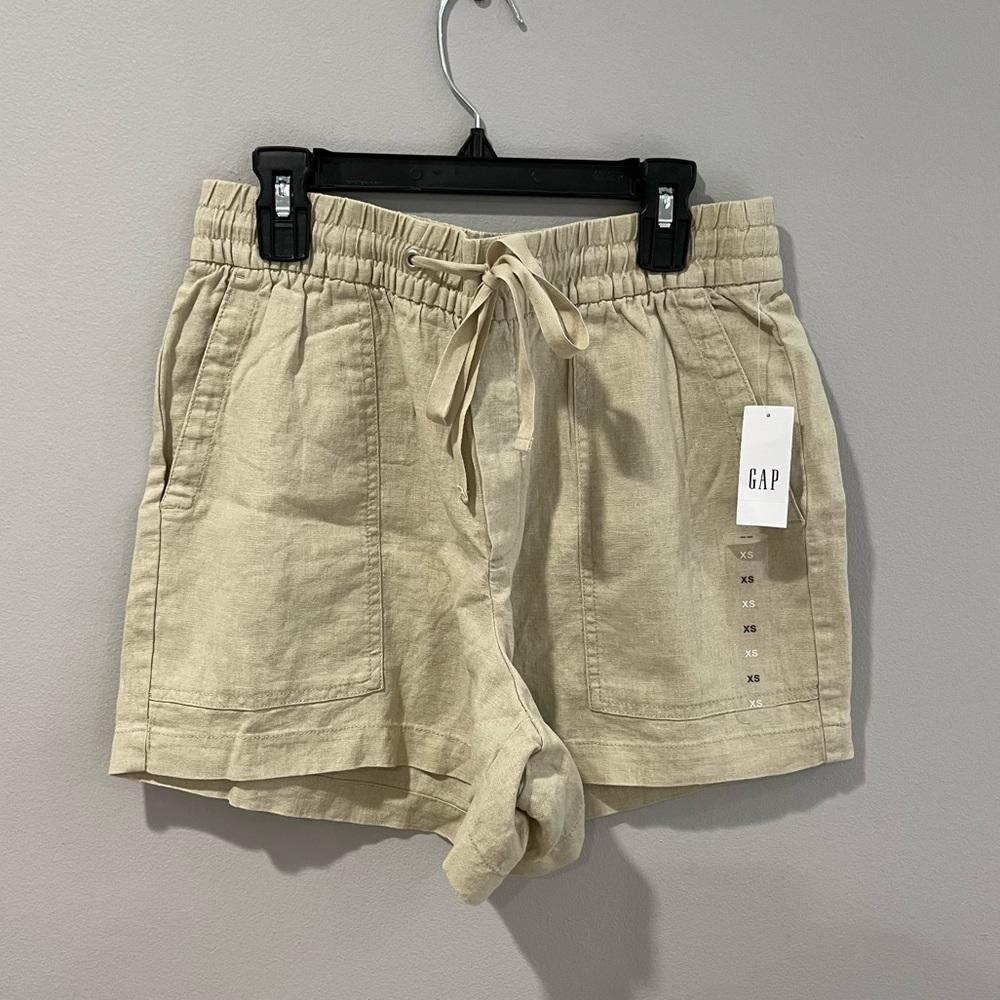 Gap Tan Khaki Shorts